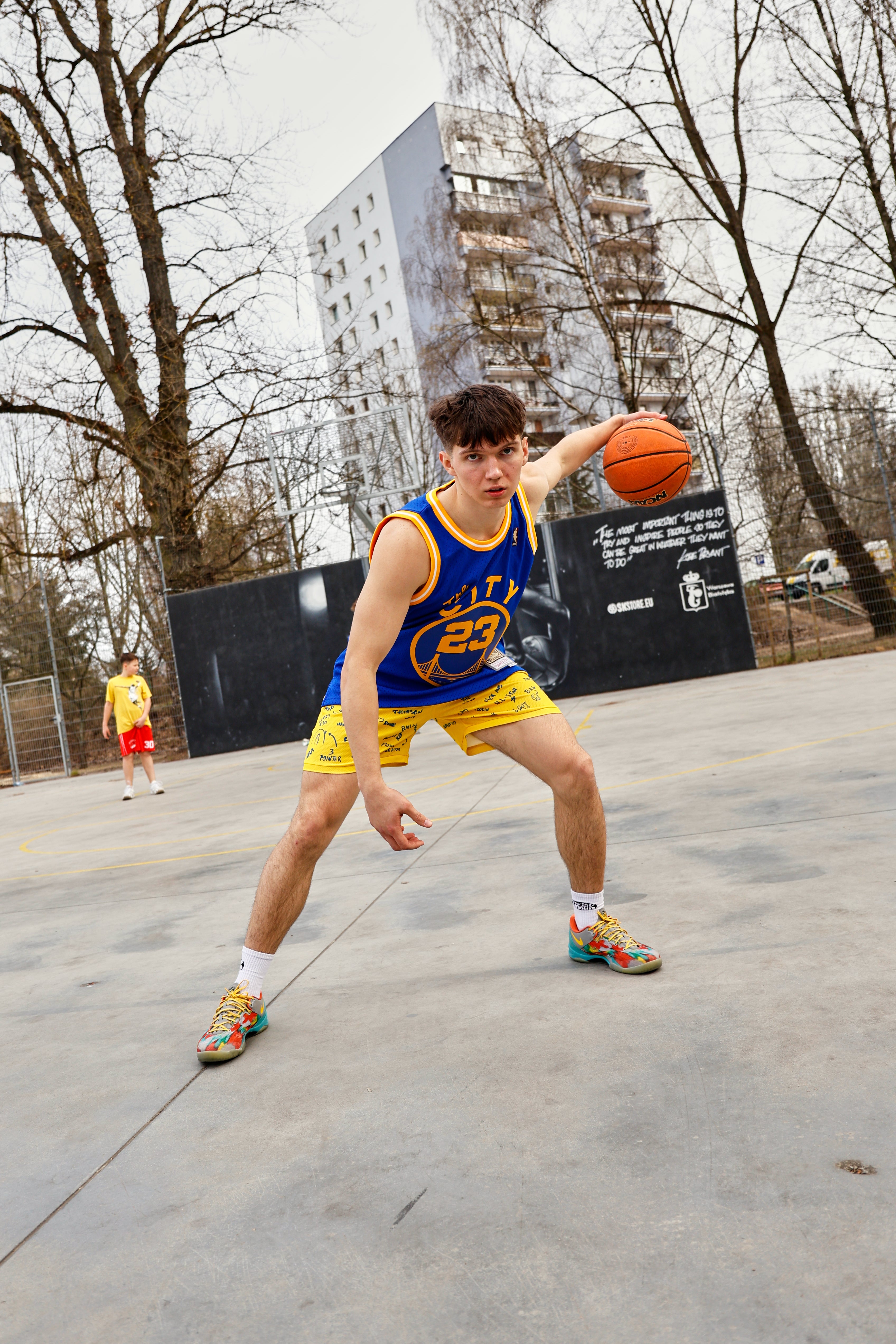 YELLOW SHORTS (GOLDEN STATE WARRIORS)