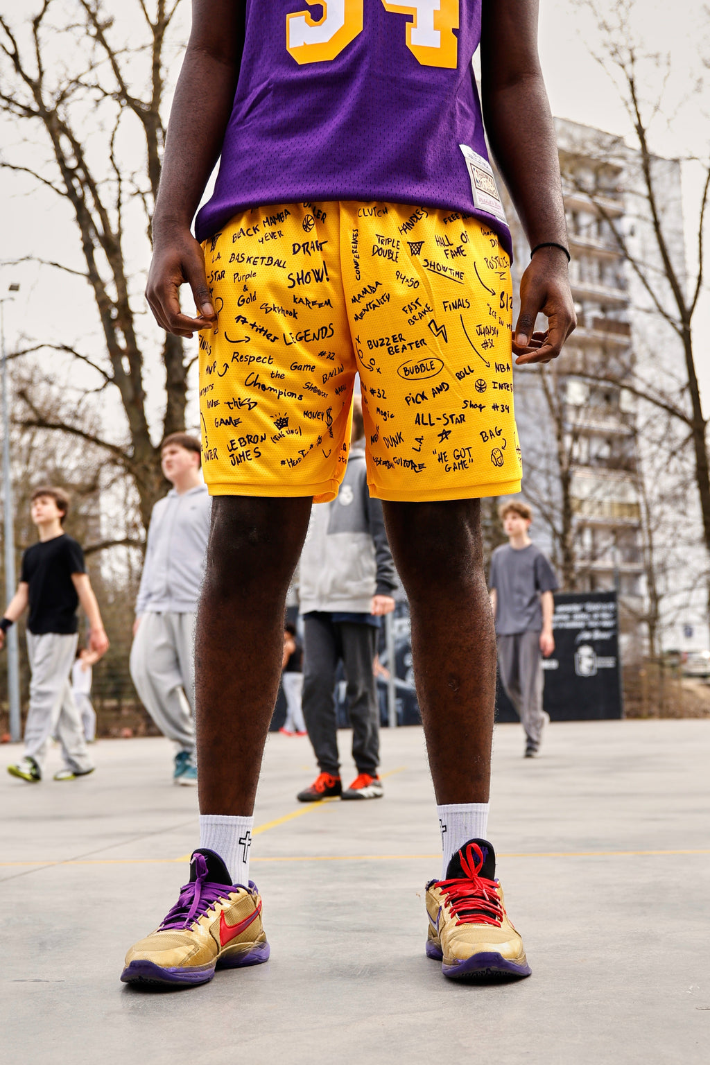GOLD SHORTS (LOS ANGELES LAKERS)