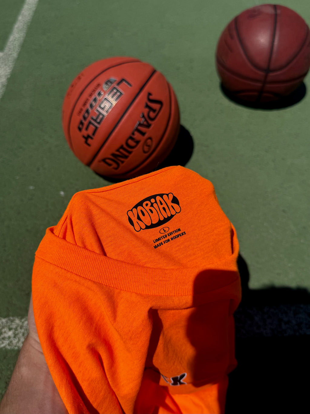 ORANGE T-SHIRT KOBIAK x BASKET CAMP (10 ITEMS ONLY)