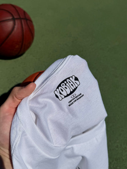 WHITE T-SHIRT KOBIAK x BASKET CAMP (LIMITED EDITION)
